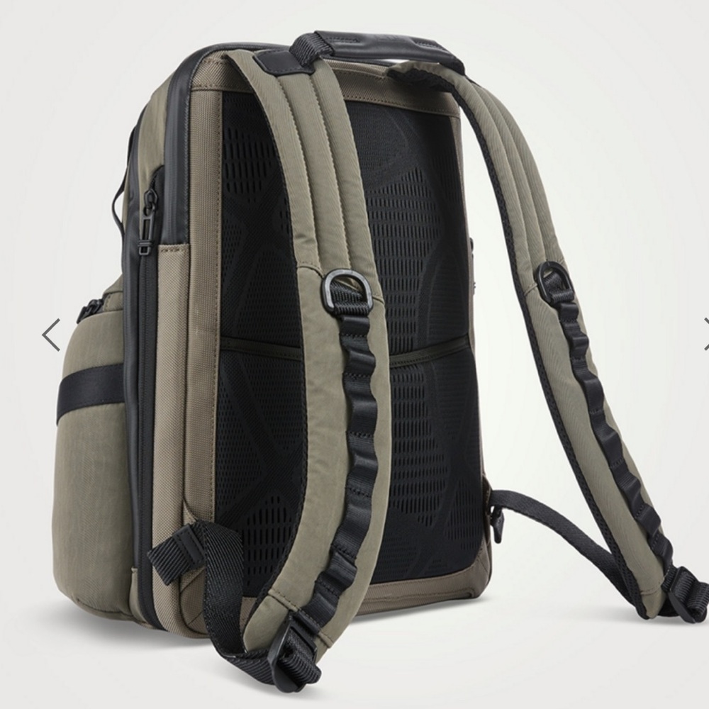 Tumi Navigation Backpack - Picture 2 of 13